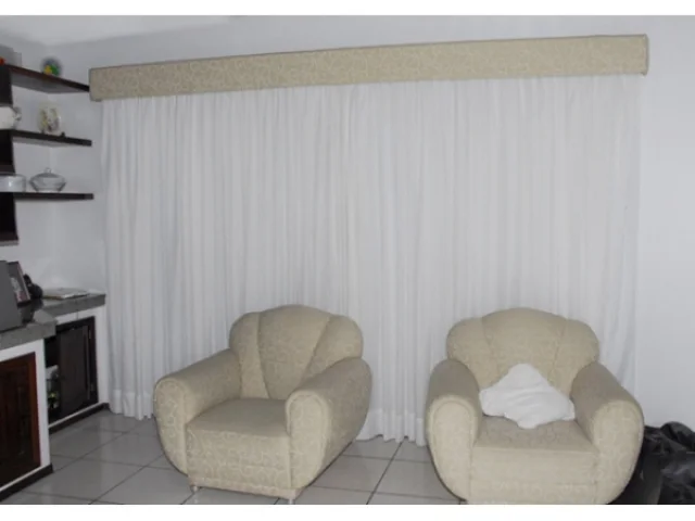 Cortina instalada em ambiente interno